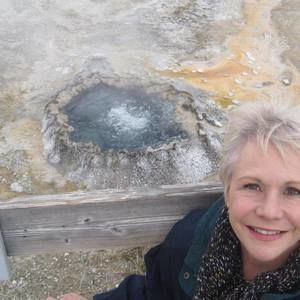 Meet your Posher, Kelly